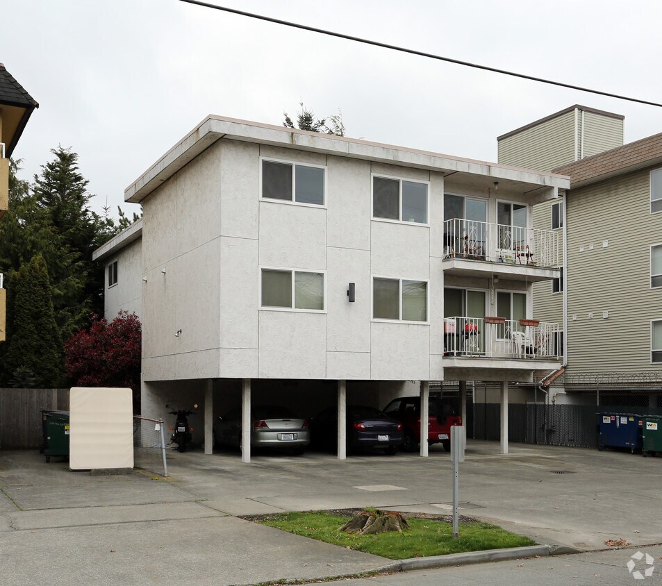 Building Photo - 1545 NW 52ND St