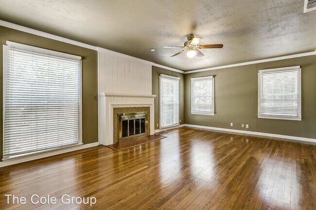 Foto del edificio - 2 br, 1 bath House - 3245 Cockrell Ave