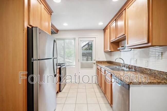 Foto del edificio - 118 12th Ave E