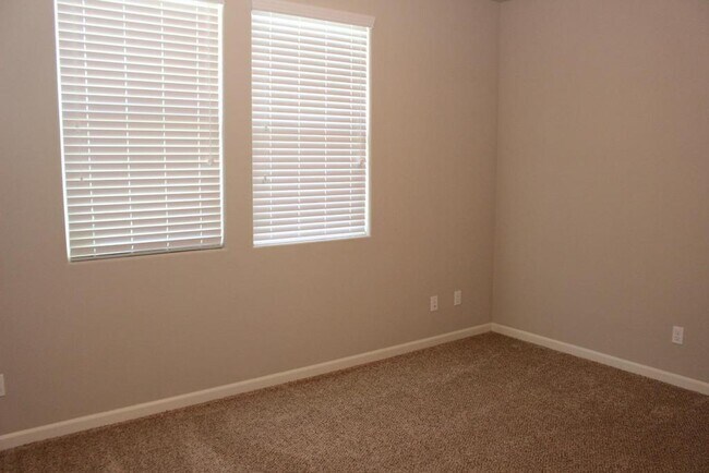 Foto del edificio - 3879 Mecca Ave