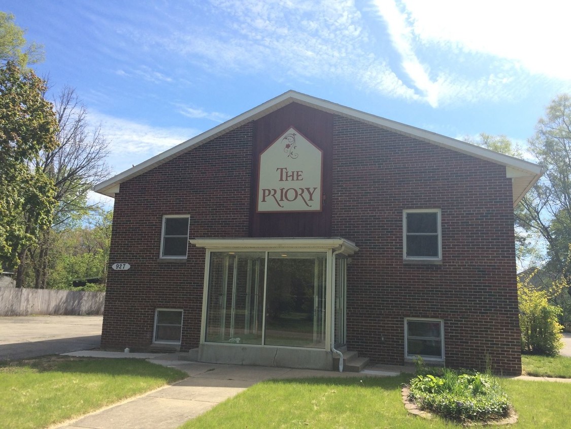 Foto principal - 927 Wayne St