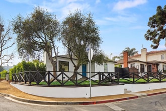 Building Photo - 4130 Verdugo View Dr