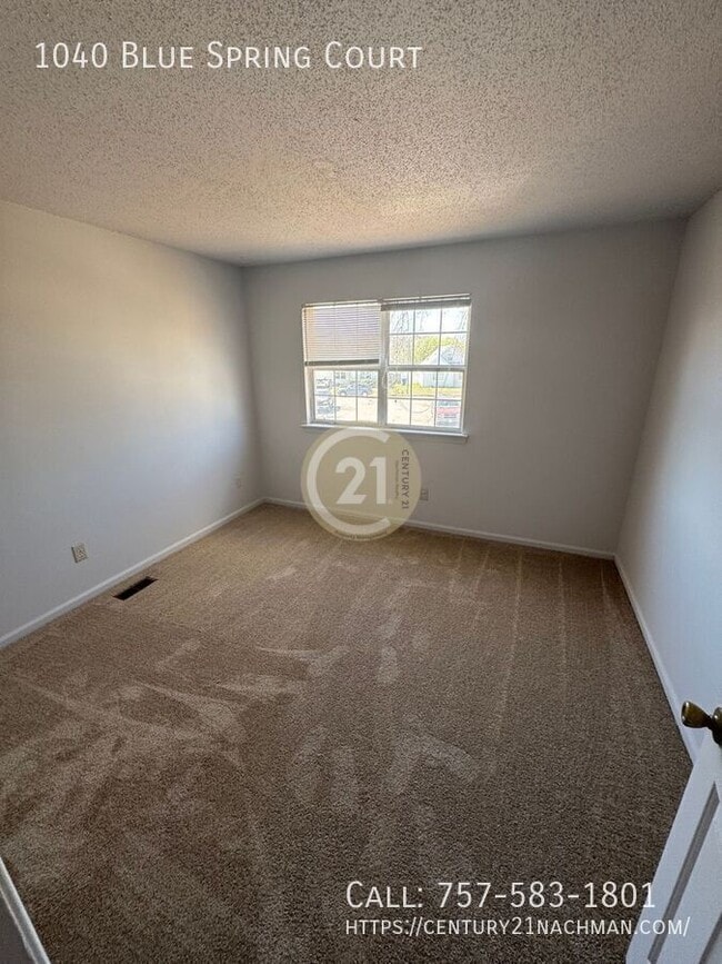 Photo - 1040 Blue Spring Ct House