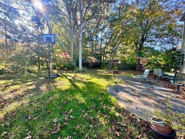 Building Photo - 68 Sycamore Cir