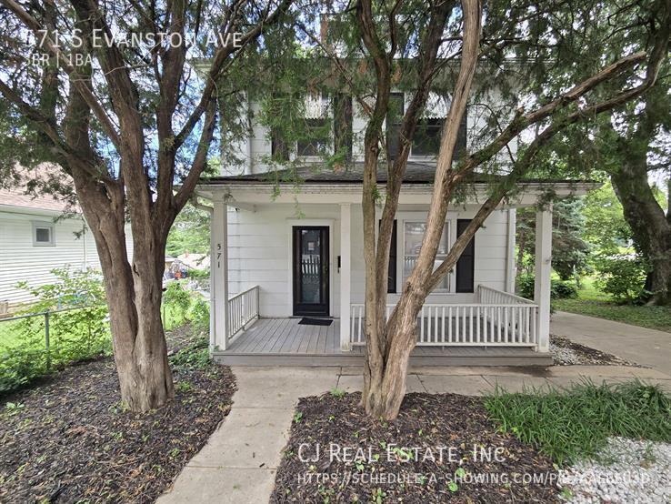 Primary Photo - 571 S Evanston Ave
