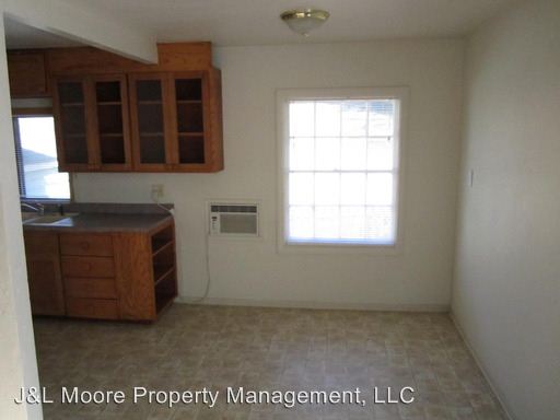 Building Photo - 134 Kenwood Ave