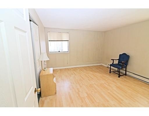 Building Photo - 700 Governors Dr