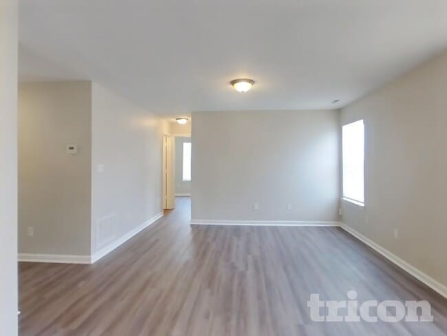 Foto del edificio - 1619 Prairieview Ln