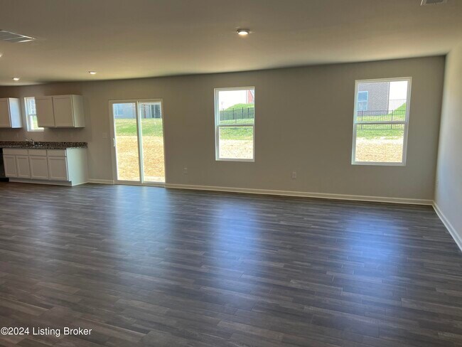 Building Photo - 109 Elegance Wy