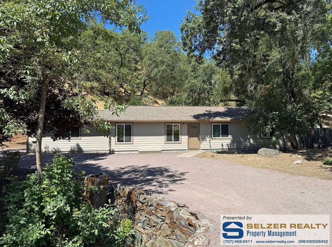 Primary Photo - Newly renovated 3 bd. home set amongst the...
