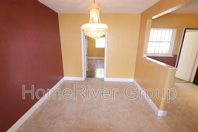 Foto del edificio - 15701 NE 14th Ave