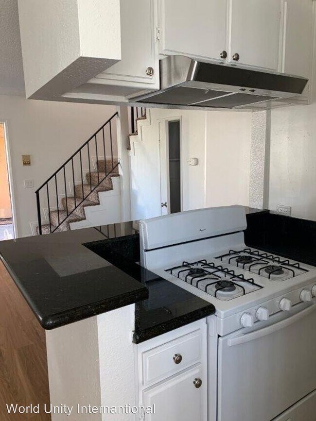 Foto del edificio - 11833 Gilmore St