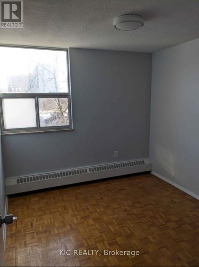 Building Photo - 2645 Kipling Ave