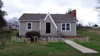 Building Photo - 824 9th Ave