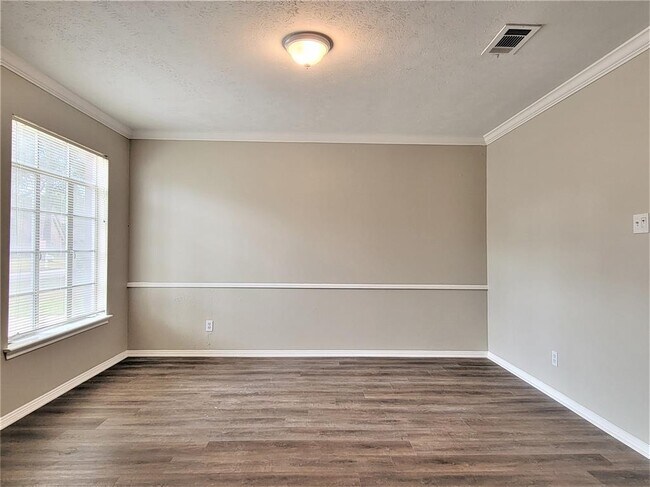 Foto del edificio - 5710 Pebble Springs Dr