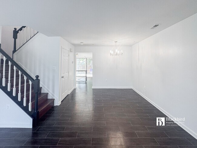 Foto del edificio - 2449 Sagewood Ct