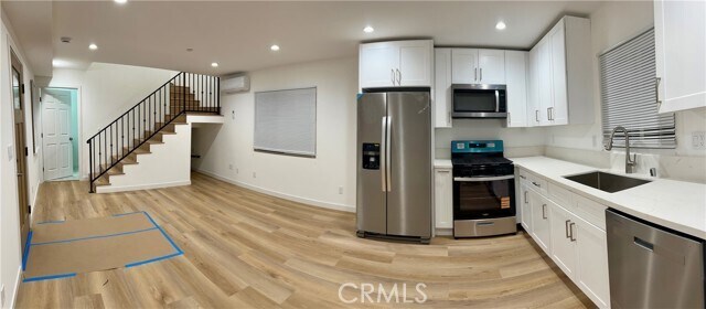 Foto del edificio - 18654 Runnymede St