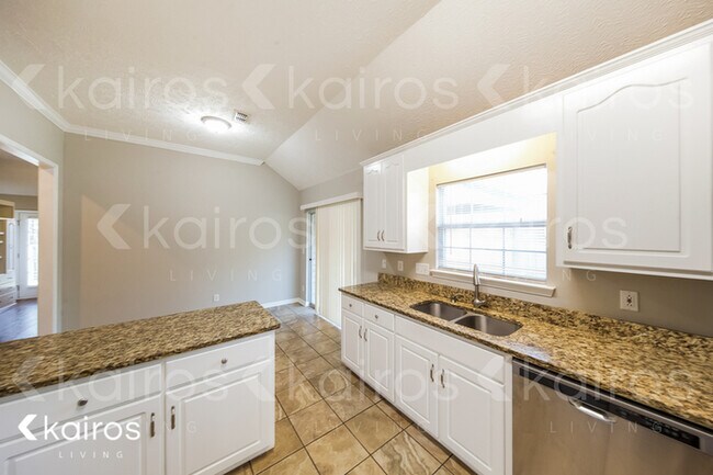 Foto del edificio - 9312 Bristlecone Dr