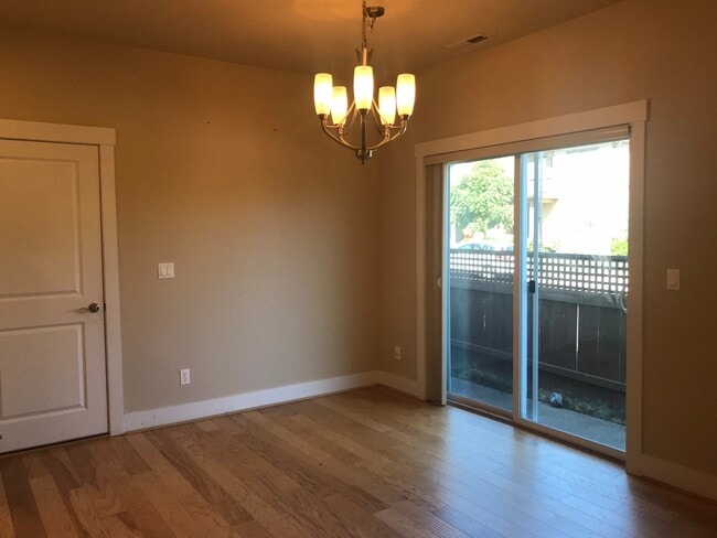 Building Photo - Privacy & Nature at Tonquin Woods: The Ultimate Villebois End-Unit