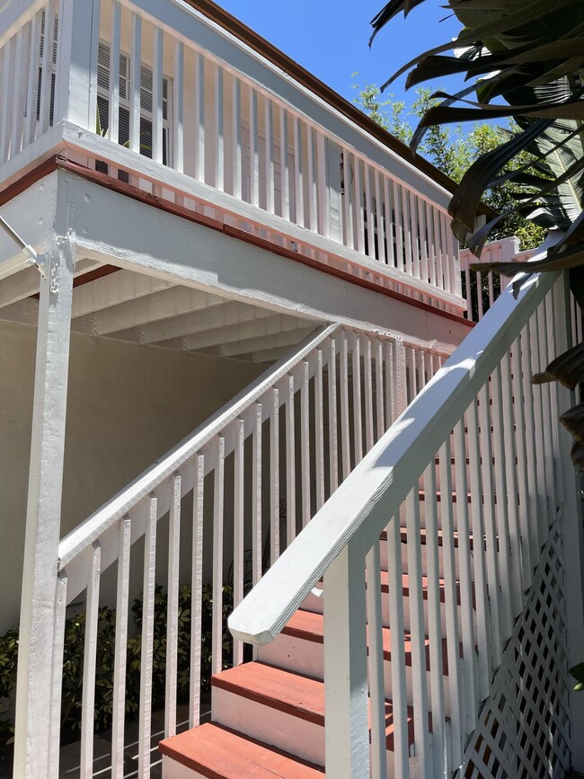 Building Photo - 310 Almeria Rd