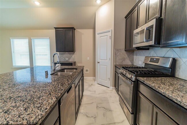 Foto del edificio - 8918 Hartford River Ln