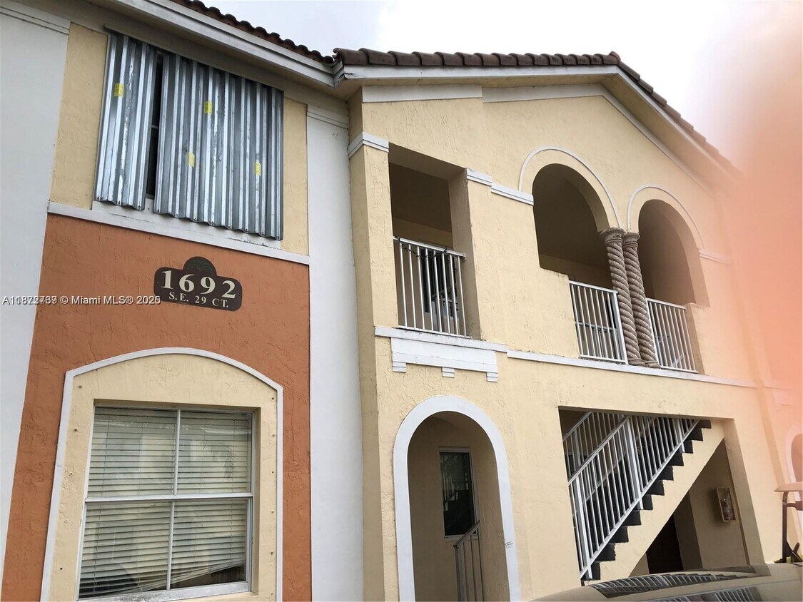 Foto principal - 1692 SE 29th Ct