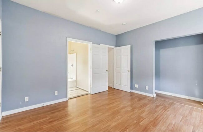 Building Photo - 507 Kings Way