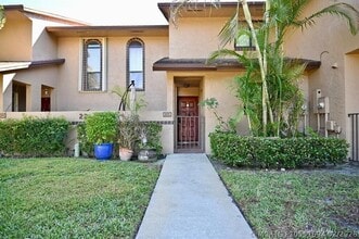Building Photo - 2372 NW 39th Ave