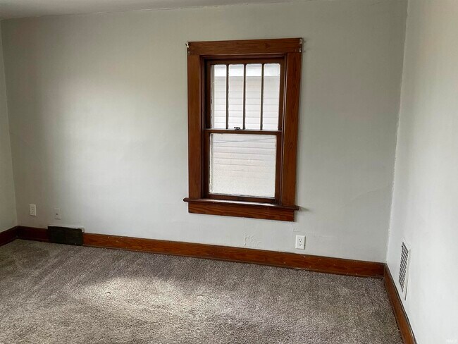 Foto del edificio - 1829 Hale Ave