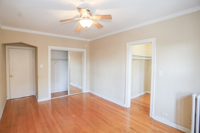 Foto del edificio - 5214 S Woodlawn Ave