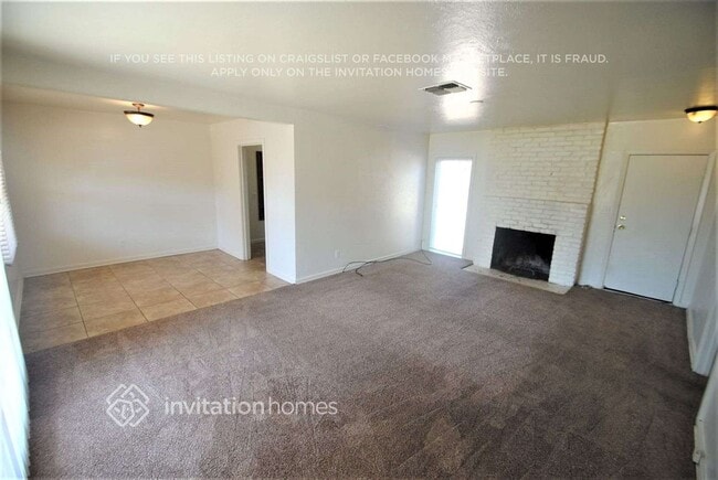 Building Photo - 2223 Juliesse Ave
