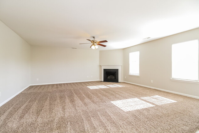 Building Photo - 4007 Cadence Dr