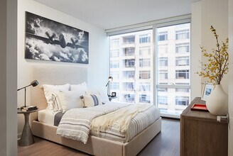 Interior Photo - 500 Lake Shore Drive