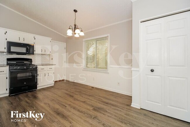 Foto del edificio - 241 Shady Ln