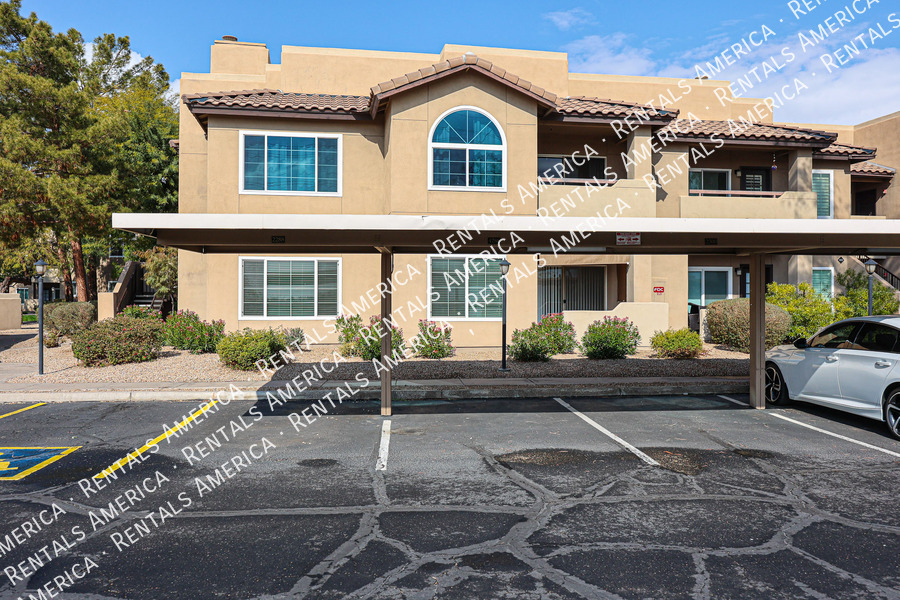 Foto principal - Beautiful Scottsdale Condo