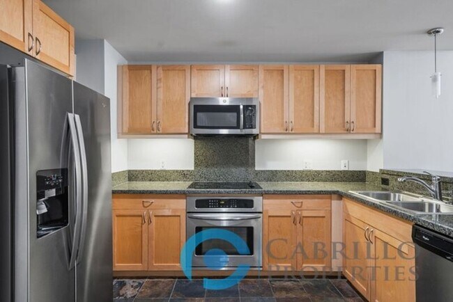 Foto del edificio - 1150 J St