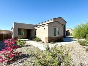 Building Photo - 3324 Secret Pass Canyon Dr