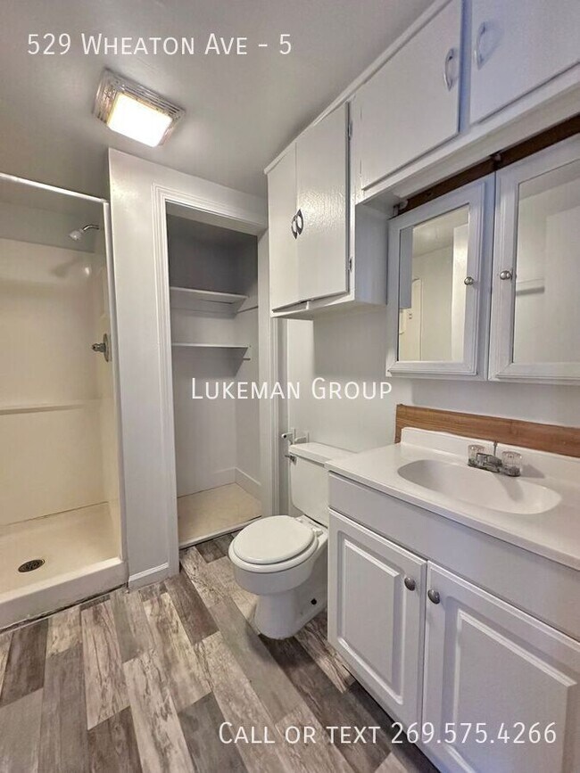 Building Photo - 529 Wheaton Ave