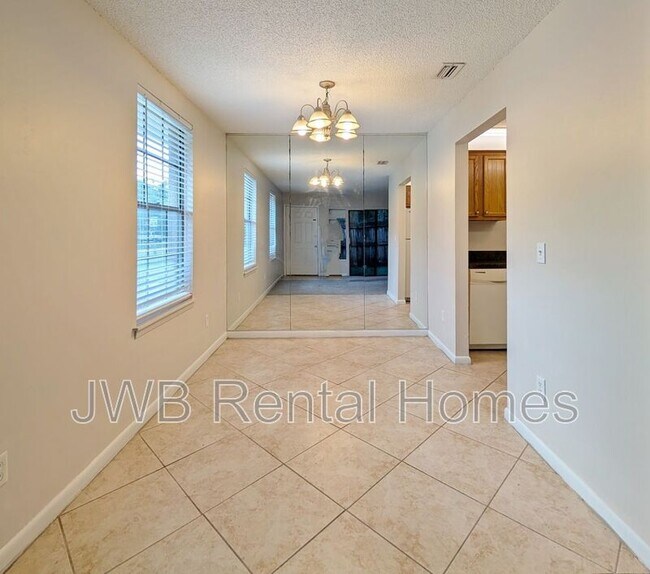 Foto del edificio - 2508 Sandusky Ave E