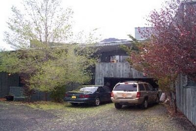 Primary Photo - 720 Tramway Ln NE