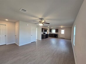 Building Photo - 1204 Daniel St