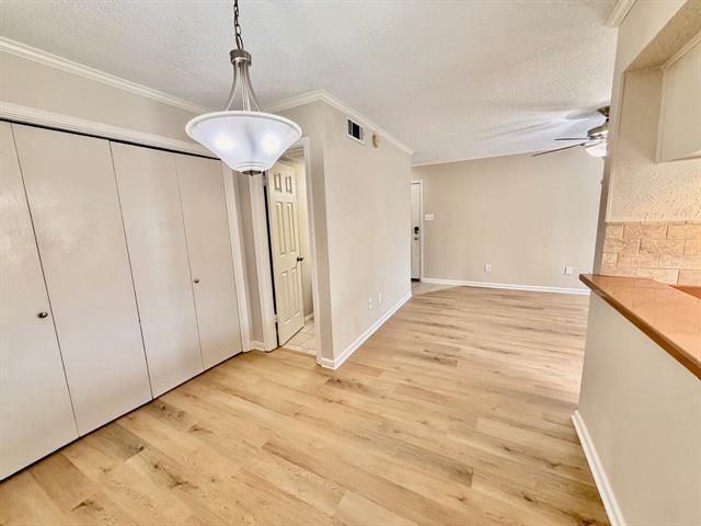 Foto del edificio - 333 Melrose Dr