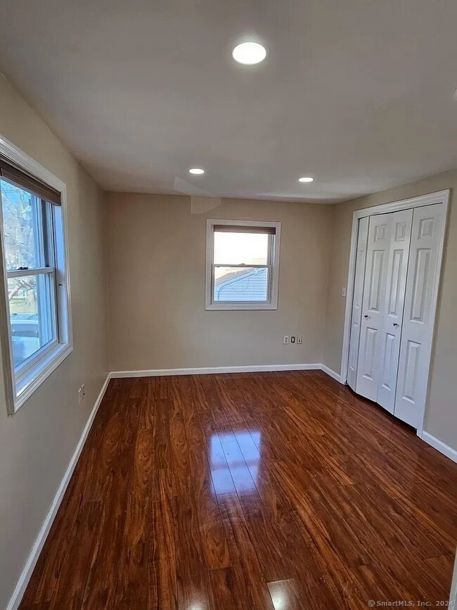 Building Photo - 82 Shadow Ridge Rd