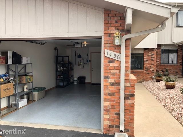 Building Photo - 3 br, 2.5 bath Condo - 1436 Adriel Drive