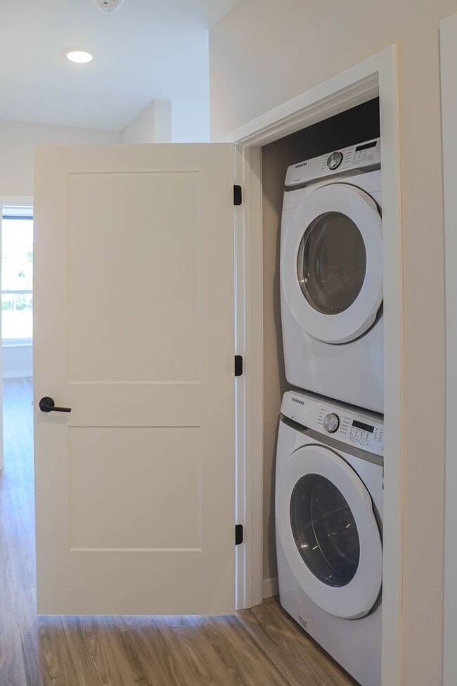 Interior Photo - B7 Flats