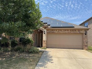 Building Photo - 2116 Megan Creek Dr