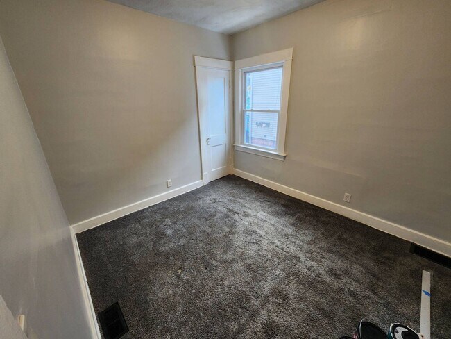 Foto del edificio - 12709 Parkhill Ave