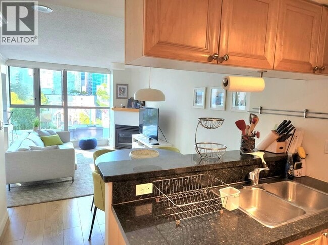 Photo du bâtiment - 928-928 Richards St