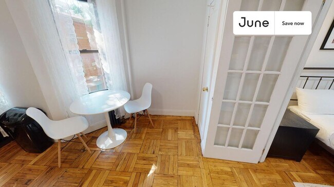 Foto del edificio - 715 E 5th St