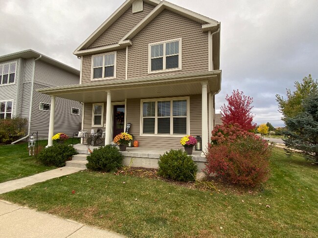 Foto del edificio - 204 Sugar Maple Ln